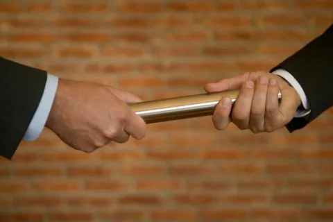 The Four Phases of a Successful Leadership Transition