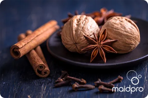 DIY Scents to Make Your Home Smell Like the Holidays