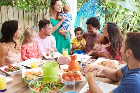 Throwing a BIG summer bash? Take these tips from the experts!