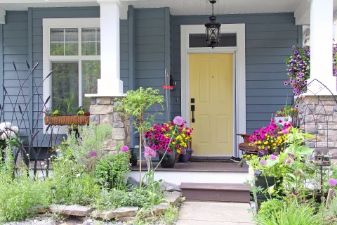 How To Pick A Door Color For Your Home