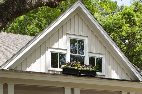 Which Siding Option Is Best For You? Vinyl or Fiber Cement Siding