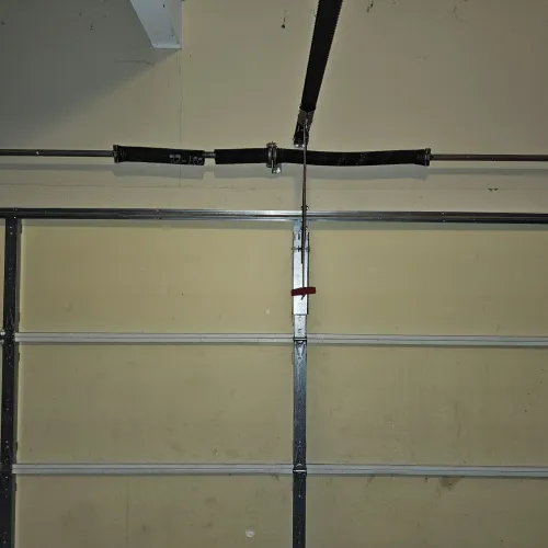 a metal bar with a metal bar