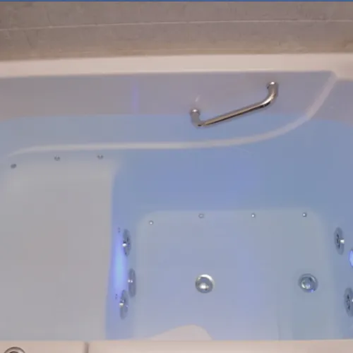 walk-in tub in DFW