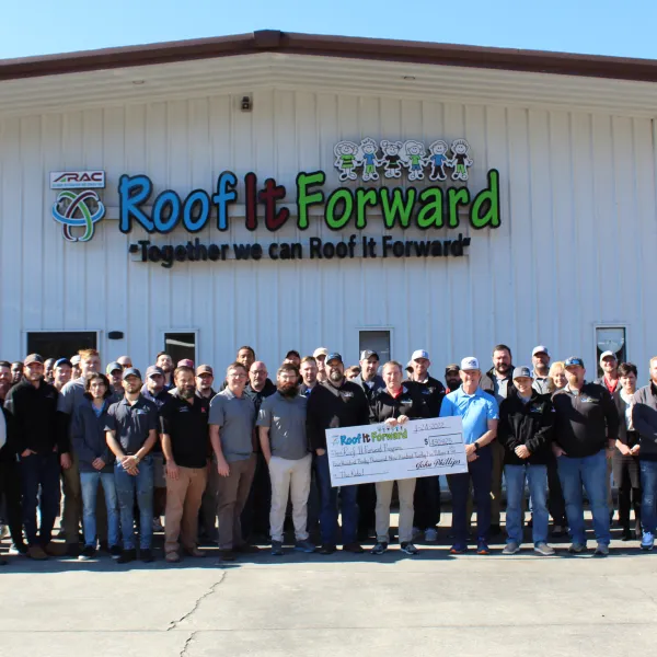 ARAC Roof It Forward Team Picture at Woodstock, Georgia Headquarters