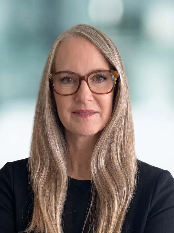 Kim Levin
