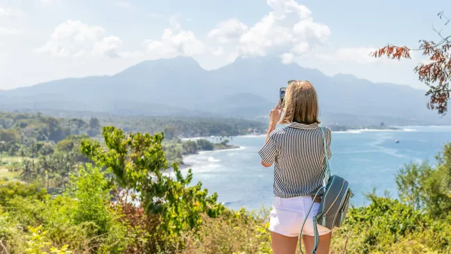 tourist looking at a tourist map
