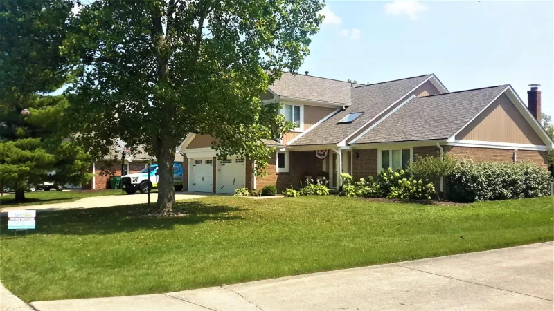 This shingle along with the shadow lines gives the roof beautiful dimensions