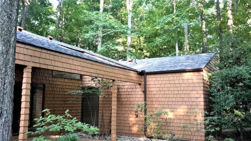 This shingle along with the shadow lines gives the roof beautiful dimensions.