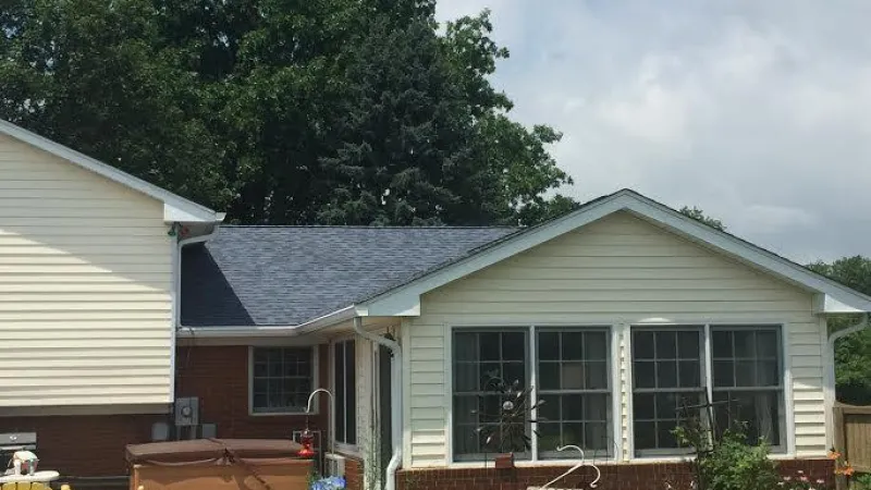 The Duration roofing system has a beautiful dimensional appearance and distinct shadow lines.