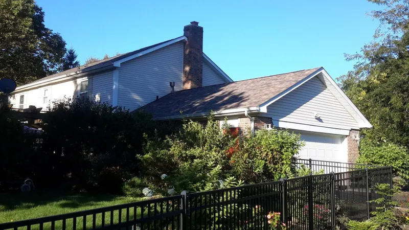 This Duration shingles are in the Summer Harvest color.