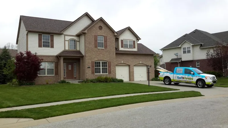 This particular Duration shingle is in the Teak color.