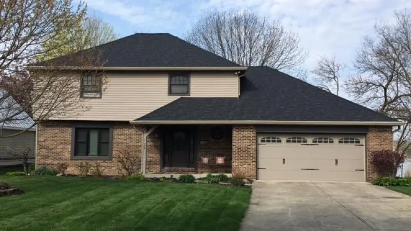 The Owens Corning Duration Shingles guarantee a long life for your home's roof. These shingles are warranted for up to 130 mph wind gusts.