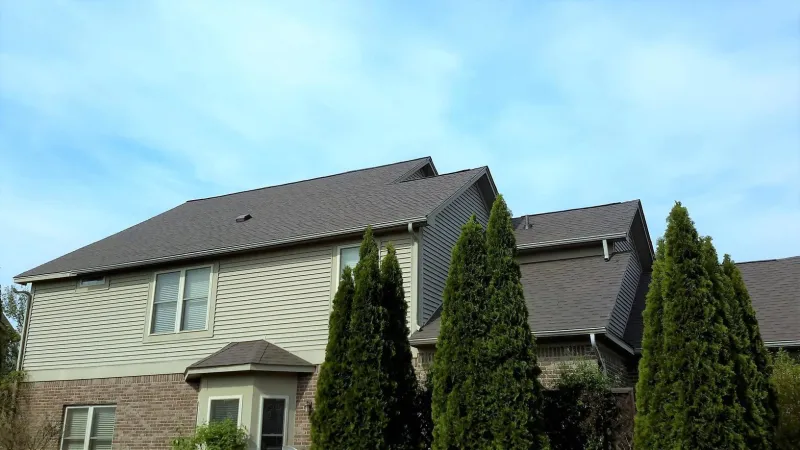 Patented SureNail Technology strips from Owens Corning guarantee a very durable shingle.