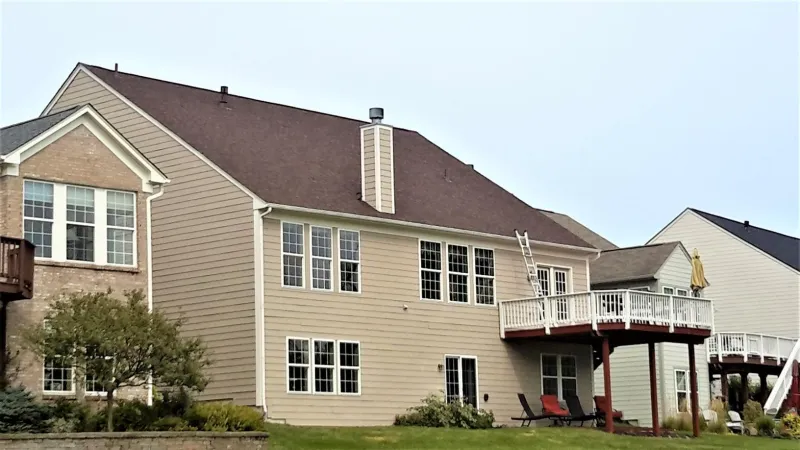 These one-of-a-kind Owens Corning Duration Shingles are warranted for up to 130 mph wind gusts, and they also create gorgeous dimensions using shadow lines.