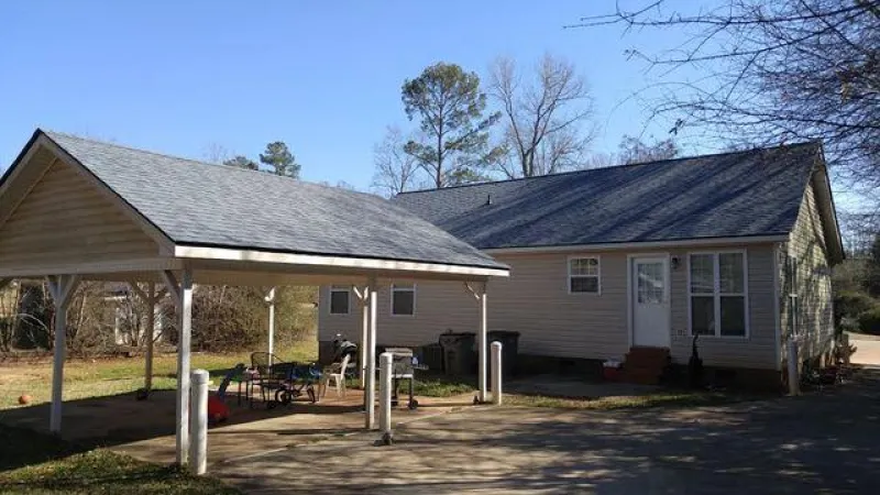 The stunning appearance of this dimensional shingle makes the entire property shine with class.