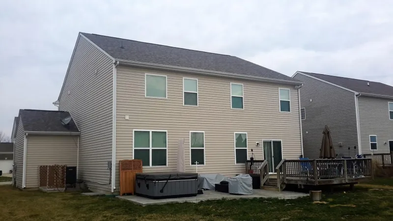 This shingle along with the shadow lines gives the roof beautiful dimensions.
