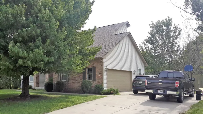 The built-in SureNail Technology from Owens Corning gives your shingles a triple bond nailing surface for more strength.