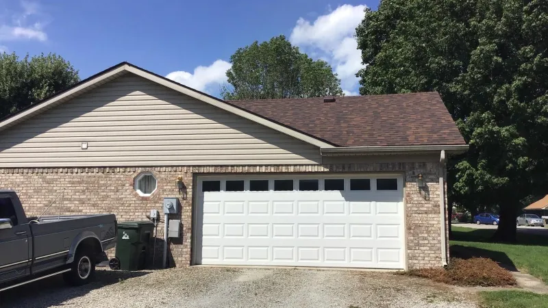 This shingle along with the shadow lines gives the roof beautiful dimensions.