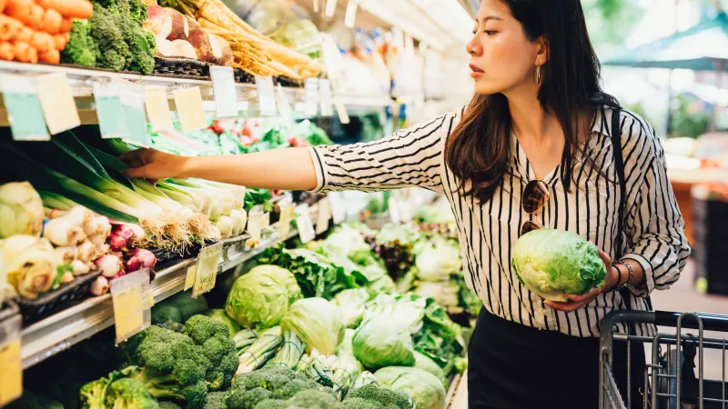 A Guide to Staying Clean While Grocery Shopping