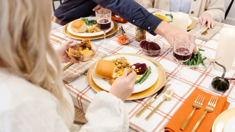 4 Thanksgiving Tips for Keeping Your House Clean