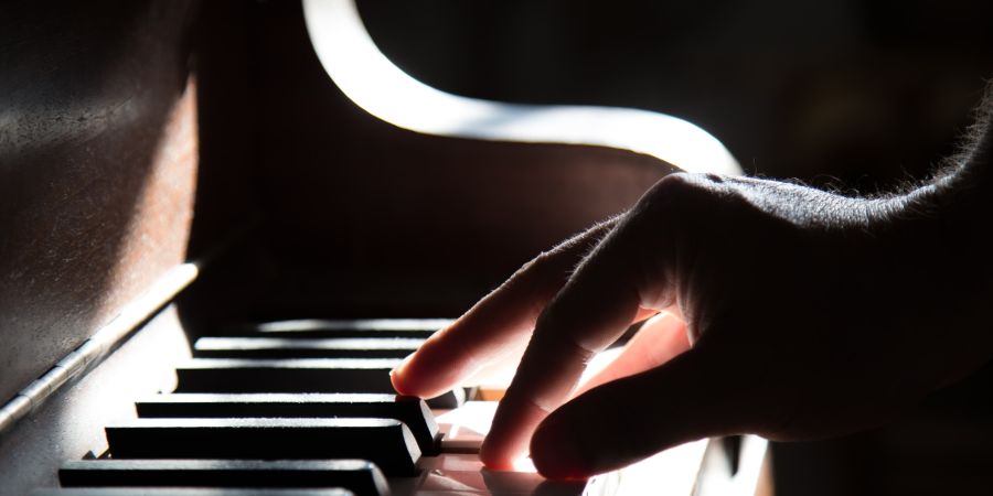 a piano keyboard