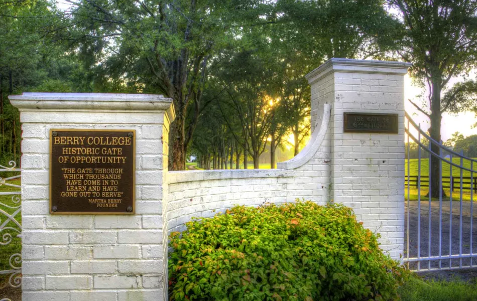 Berry Alumni Giving GATE OF OPPORTUNITY SCHOLARSHIP