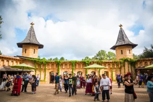 Texas Renaissance Festival Welcomes 50k Attendees to Opening Weekend of 50th Anniversary Jubilee
