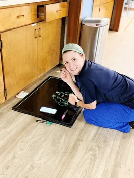 maidpro baton rouge house cleaning pro drawing on a chalk board