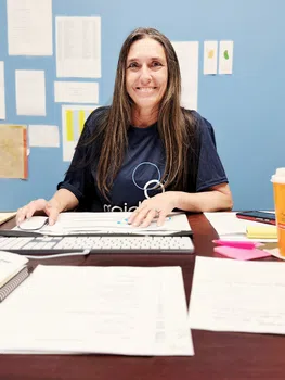 maidpro baton rouge manager dispatching cleaning service for the day