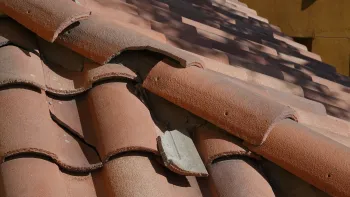a florida roof in need of roof repair
