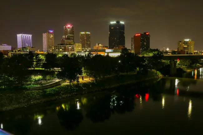 a city skyline at night