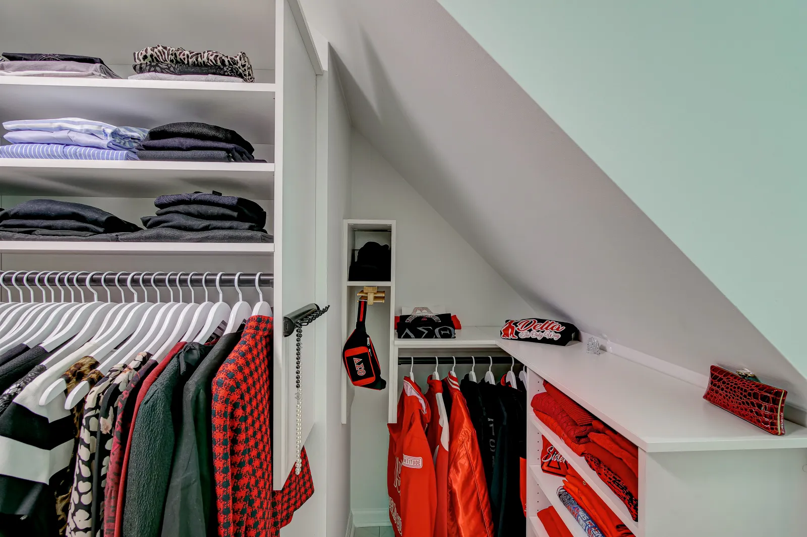 Can you work with small or awkward spaces with custom closets?