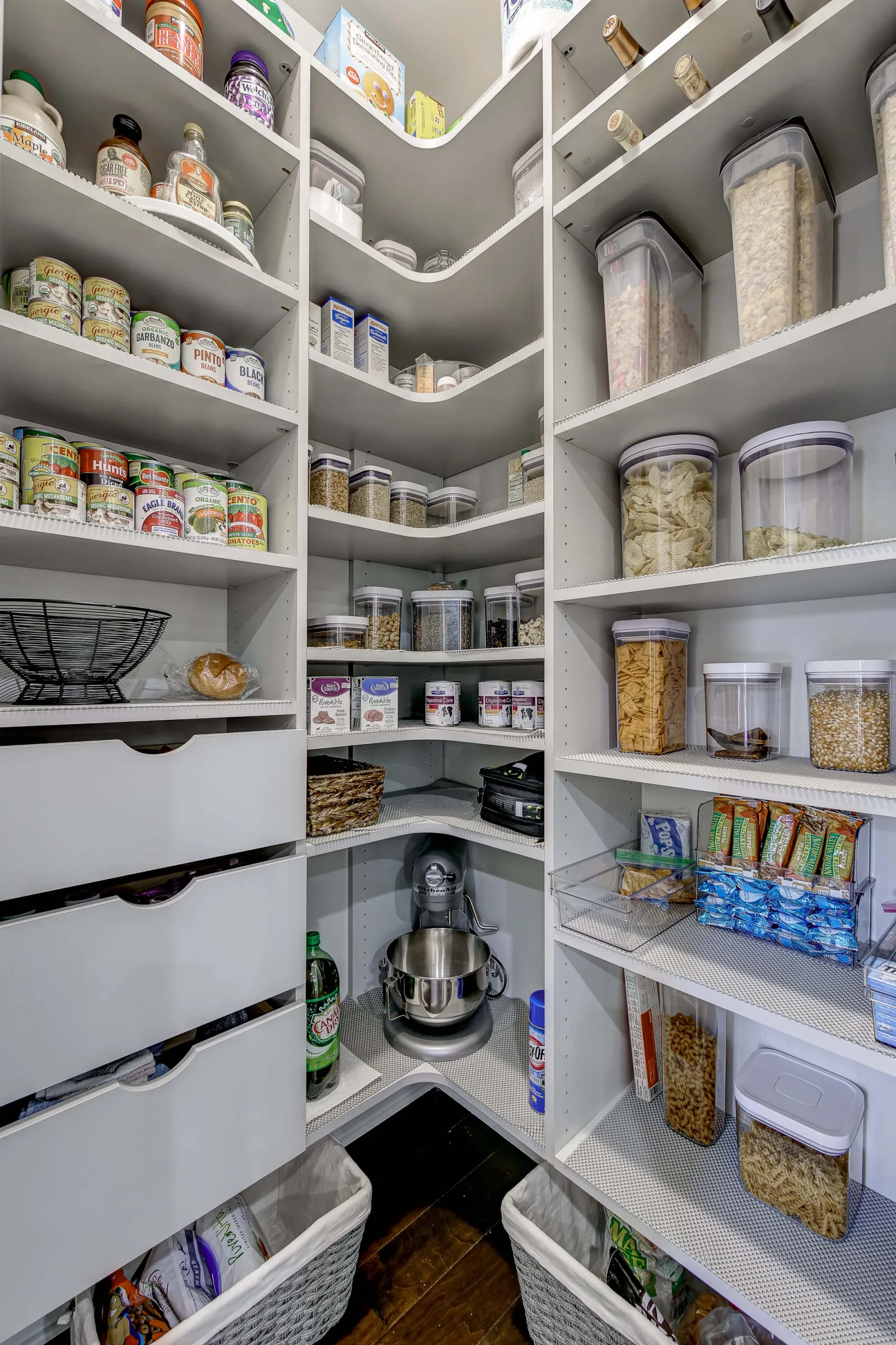 Personalized Pantries: Organizing Your Pantry with Custom Cabinets 