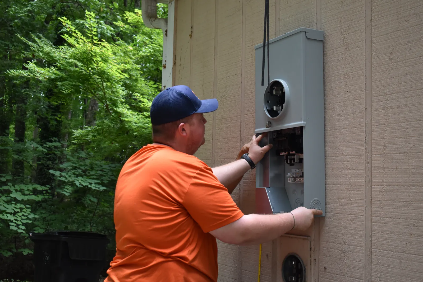 Estes Electrical Services installing a new Electrical Panel