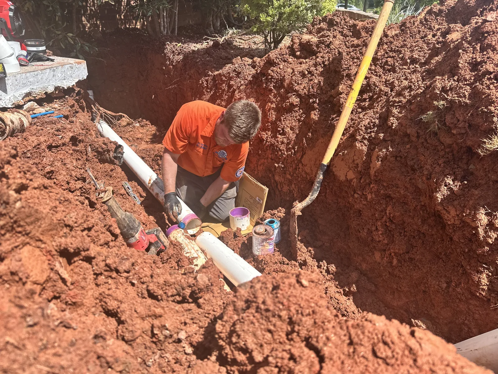 Estes Plumber replacing a sewer line in Atlanta