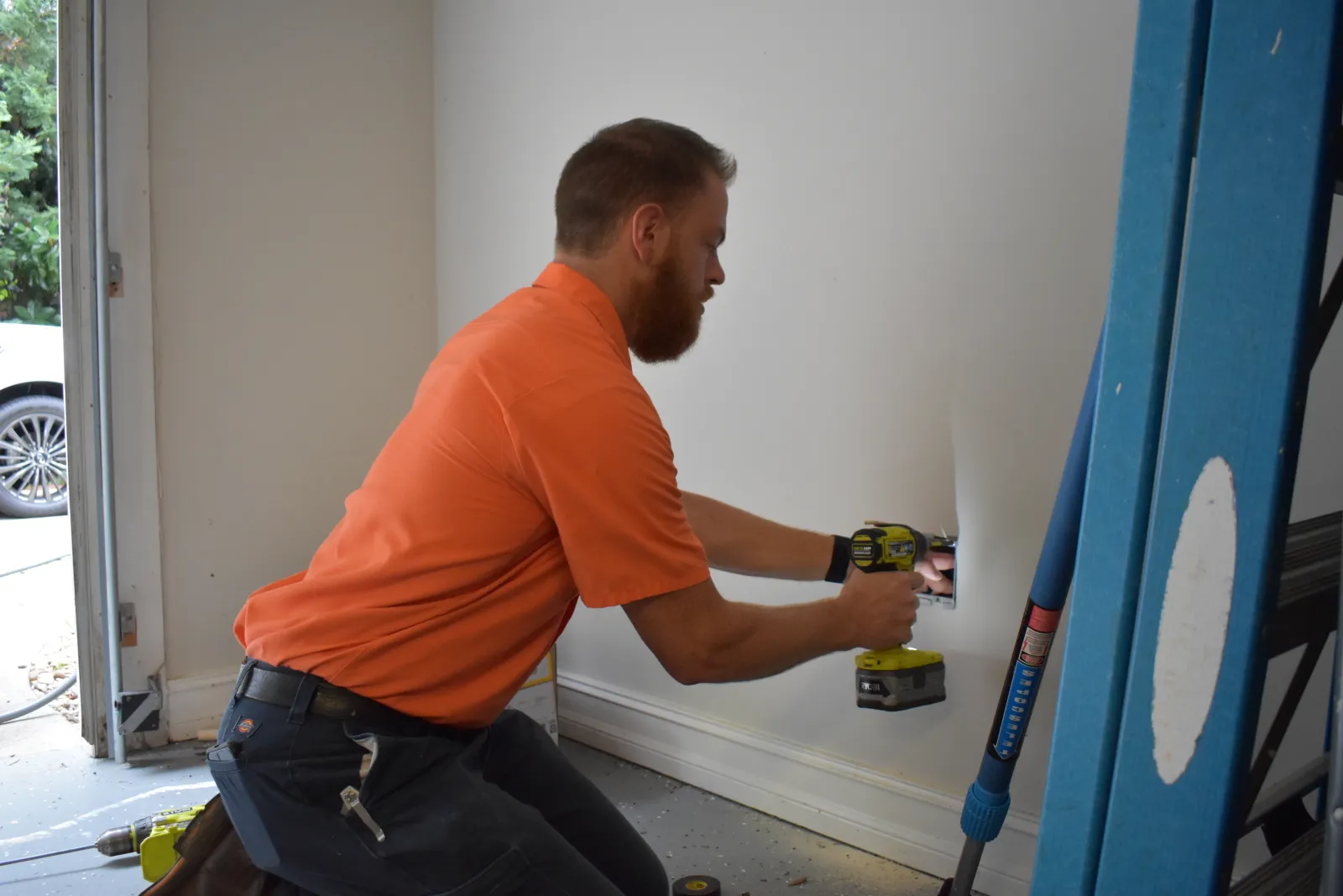 Estes Electrician Installing an EV Charger