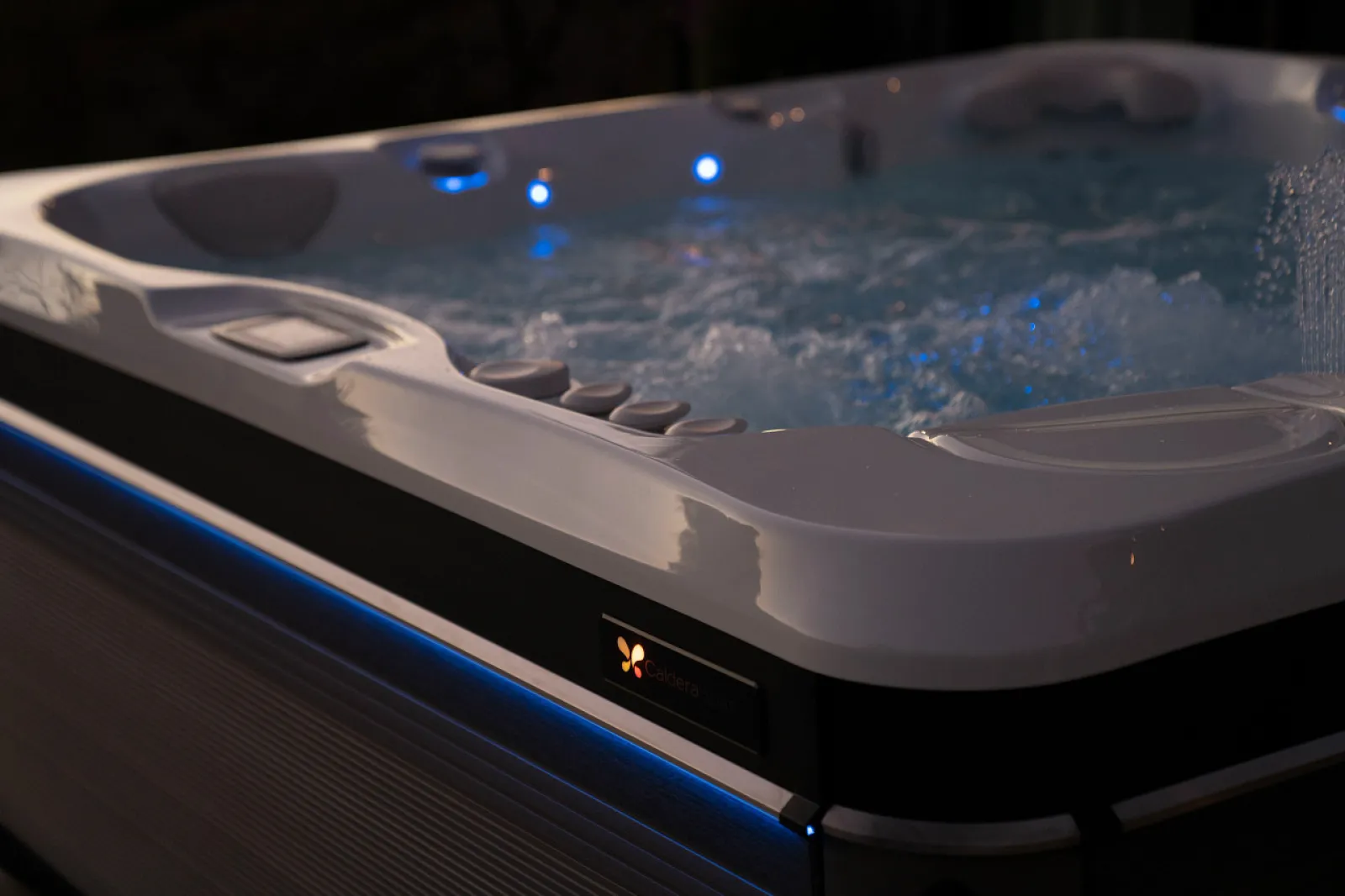 Reduce Hot Tub Maintenance and Service with a Salt Water System - Caldera  Spas