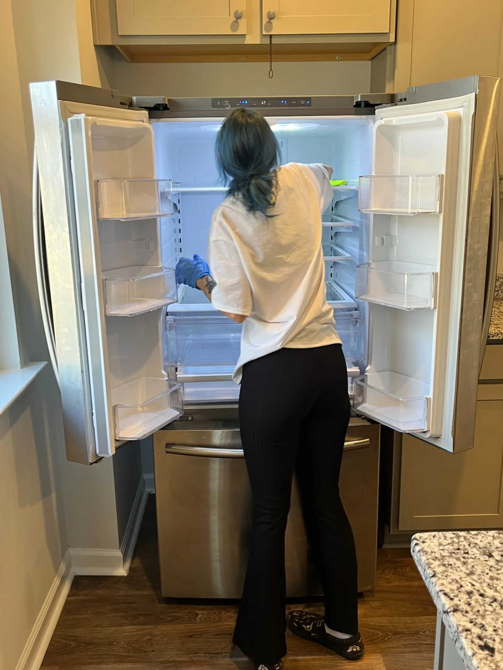 MaidPro Summerville cleans out your fridge and details your kitchen