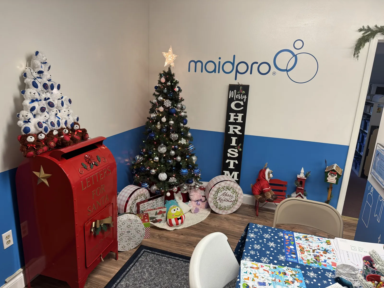 Christmas decorations around the office at MaidPro Tyngsborough