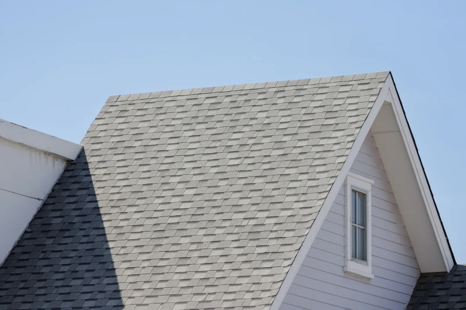 Light colored shingles for energy efficiency 