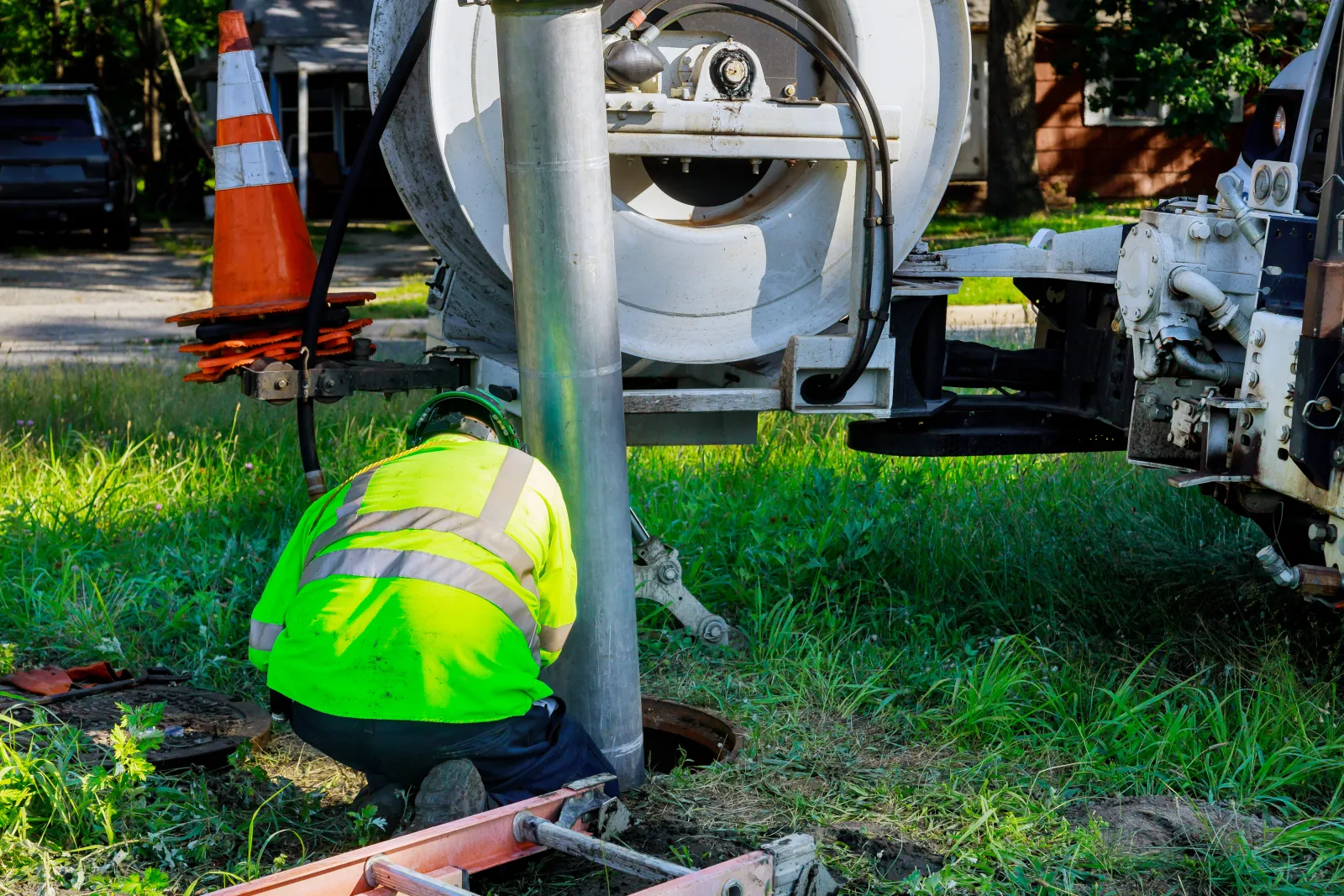 Understanding the Average Cost to Pump a Septic Tank: What Homeowners Need to Know