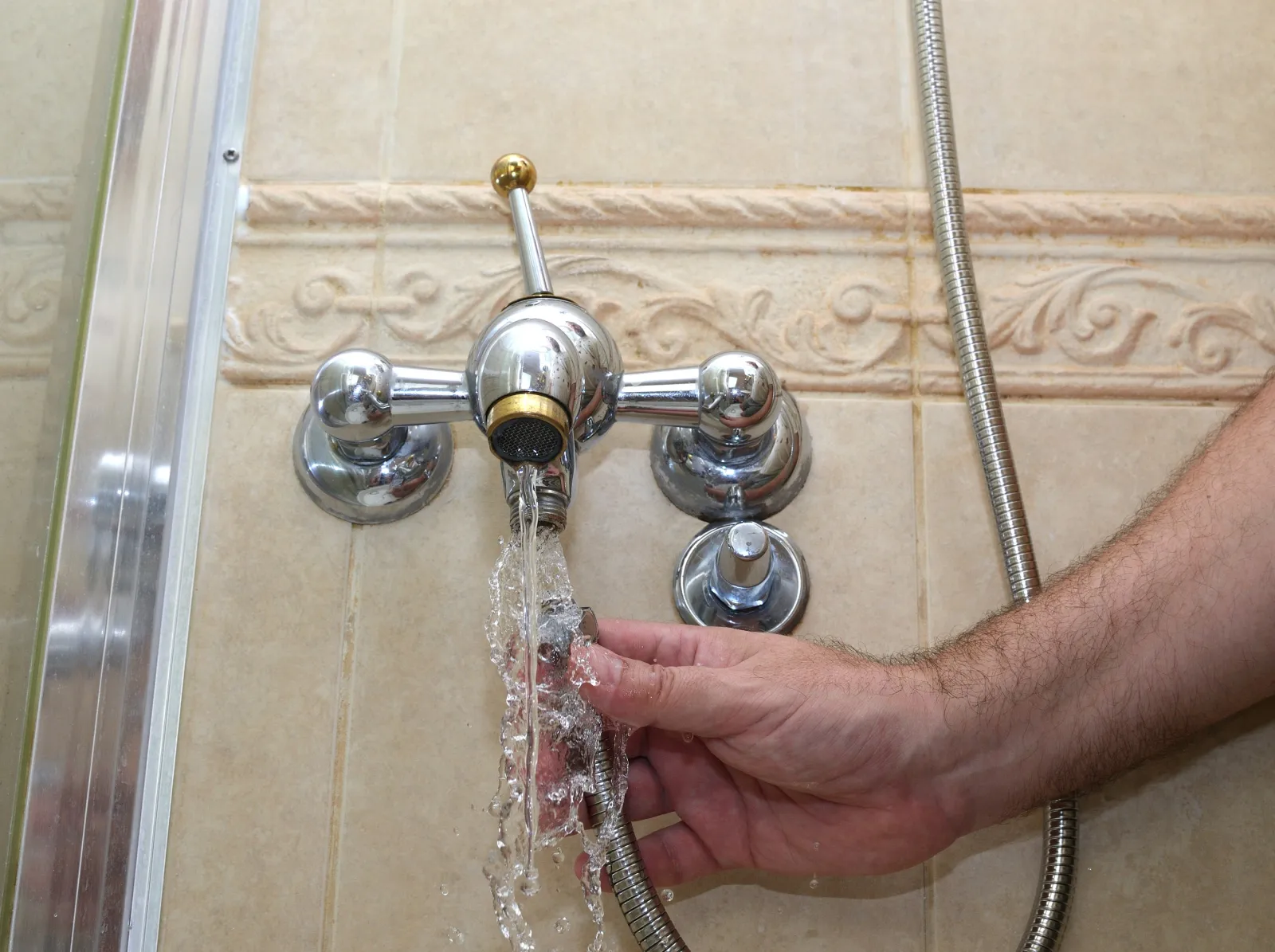 How to Replace a Shower Head 