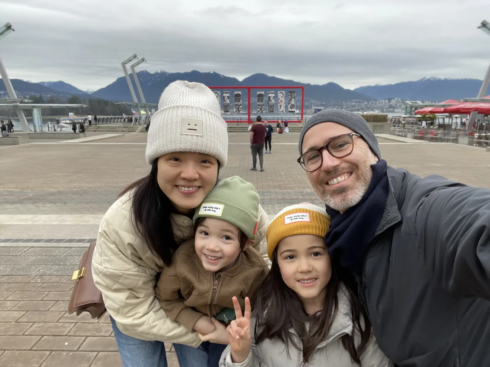 Max Loosen and his family, owner of USA Insulation in Bellevue, Seattle North, and Snohomish, Washington!