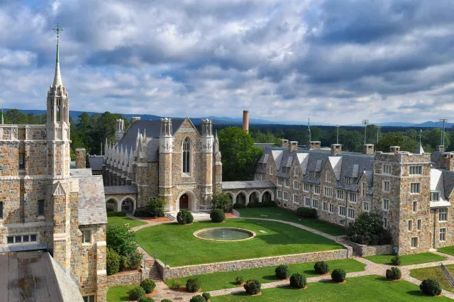 Ford Complex