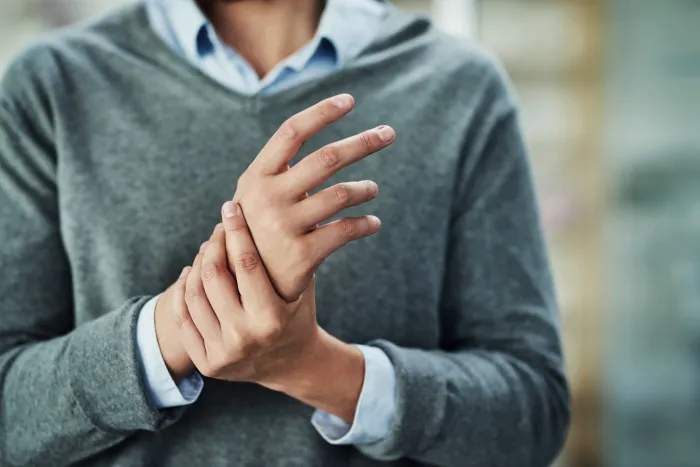 What Causes Hand and Wrist Pain?