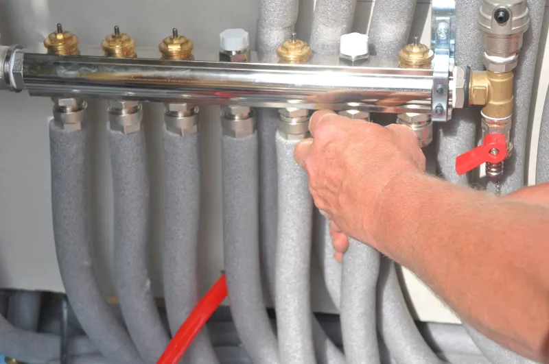 insolated pipes to prevent frowziness
