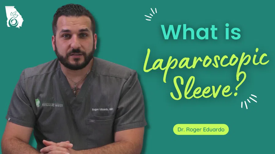 Dr. Roger Eduardo explains laparoscopic sleeve procedure in front of teal background with text What is Laparoscopic Sleeve?