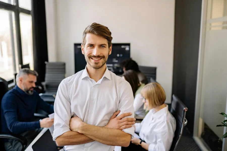 a person with the arms crossed
