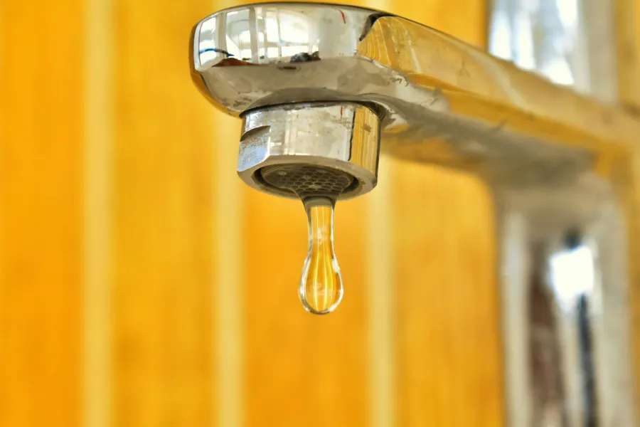 a faucet running water